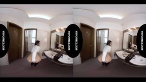 VR – Meeting in bathroom