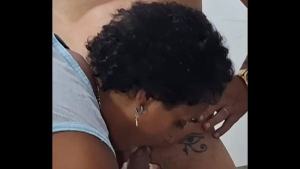 só no cozinho apertado da sapatao ( lésbica)