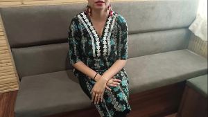 JIJA JI seduced by SAALI’S sexy body fucked her pussy and ass Hindi audio