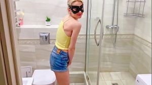 PEE: Mia’s Mimi triple jeans pee