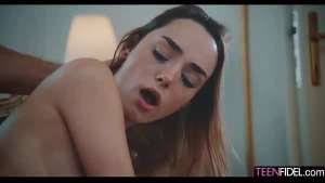 This petite spinner goes nuts as when she’s getting railed balls deep – Alice Zaffyre