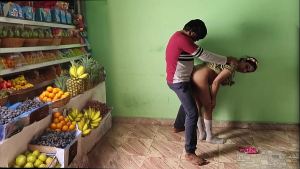Viral Indian Fruit seller Fucking MMS
