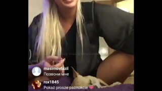 Daisy Lee with his showing pussy on cam