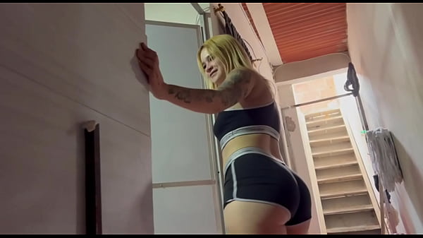 ¡HERMANASTRO NO DESPERDICIES TU CUM ASI, MEJOR LLENAME MI AGUJERO?. EN ESPAÑOL, COLOMBIANA