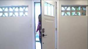 Big Booty babe Gracie Squirts rides Artemixxx thick cock and gets deep creampie