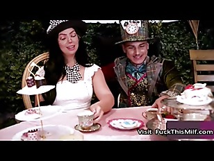 Alice in Wonderland XXX ParodyQWYDXa