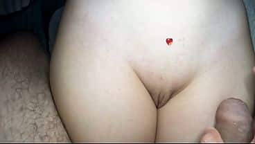 FOLLAMOS AL ESCONDIDO, su esposo salió de viaje y la infiel me llama para que la folle. Porno casero