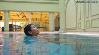 Hot underwater babe Lady Dee swims naked