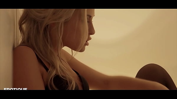 Lovely Czech Babe Vinna Reed Loves Sensual Sex