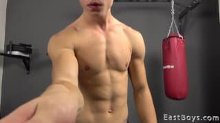 Muscle Flex – Casting 20 – Leo Jonasson