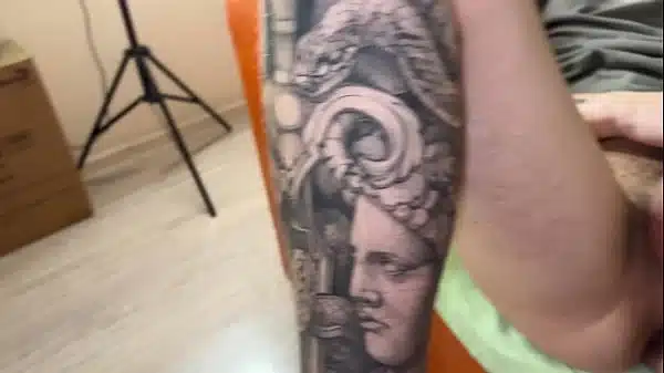 Arrogant Twink Goddess Demands Your Adoration