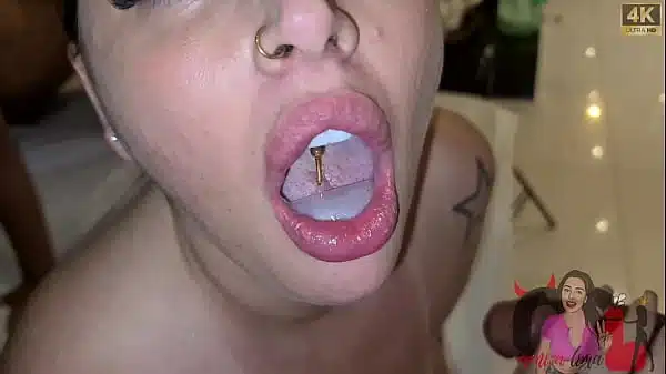 Duas casdas gulosas por pau preto pegam dois jumentos para destruir suas bucetas!