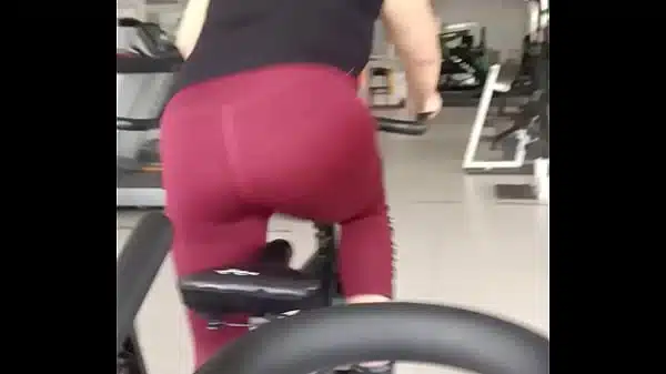 El Jefe De Mi Marido Me Espia En El Gym Me Convence Con Dinero De Darle Concha Y Culo Sin Preservativo (Chupo Mis Calzones) A Cambio De Mejores Condiciones Para Mi Esposo En Usa Medellin Colombia 1 XXX FULL ON RED