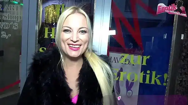 Ficken im Pornokino bei deutscher dünner sperma bitch