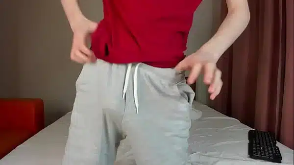 18 Twink’s Naughty Pump and Creamy Rope Release