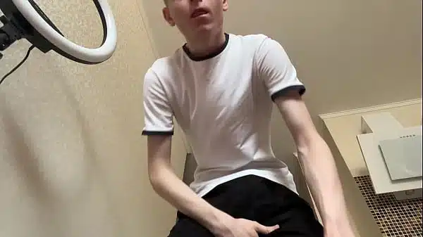 18yo Skinny Stud Milks Veins Till Rope After Rope