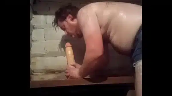 Anal fuck of the juiciest white fat ass of a Russian gay! Gay licks a huge dick after an ass!