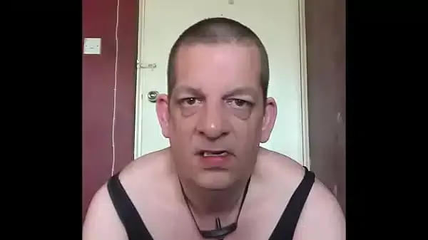 bisexual crossdressing gay mark wright has this message for the hater don,t hate my videos love them as i swollow your piss instead of mine