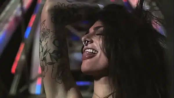 COMPILADO DE CENAS DE ATRIZ PORNÔ BRASILEIRA TATUADA