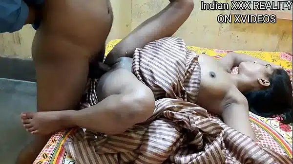 XXX बहन भाई चुदाई पिताजी की बेडरूम में XXX hindi