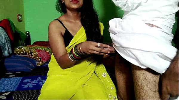 Alone at home, step grandfather fucked the girl while playing! in hindi voice